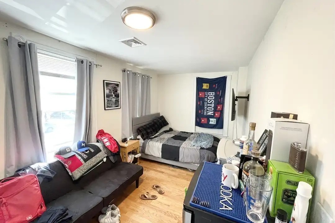 275 Dorchester St unit Street - More