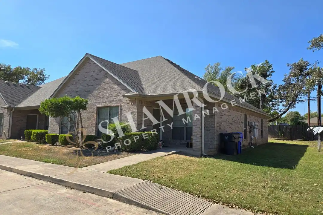 2117 Columbus Ave – photo 1