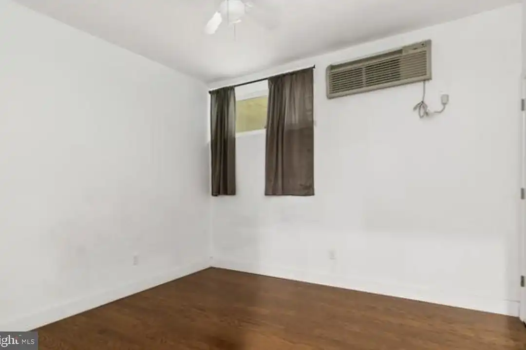 1637 Poplar St #LL1 – pohled 4