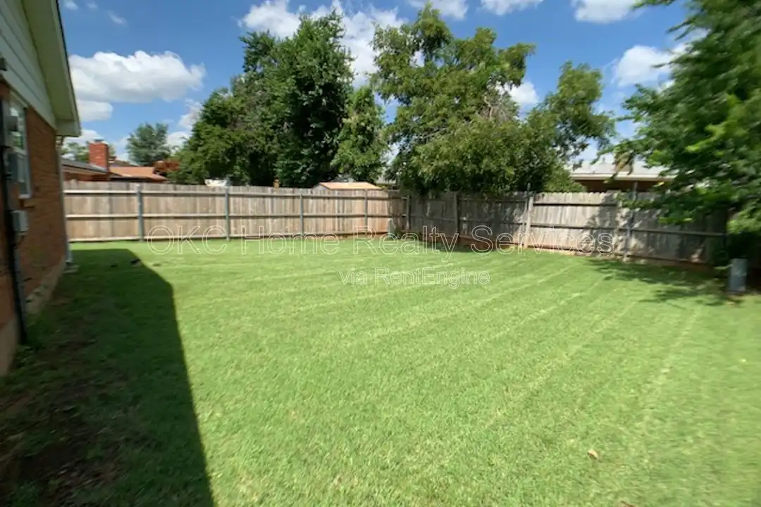 5809 NW 62nd St - More
