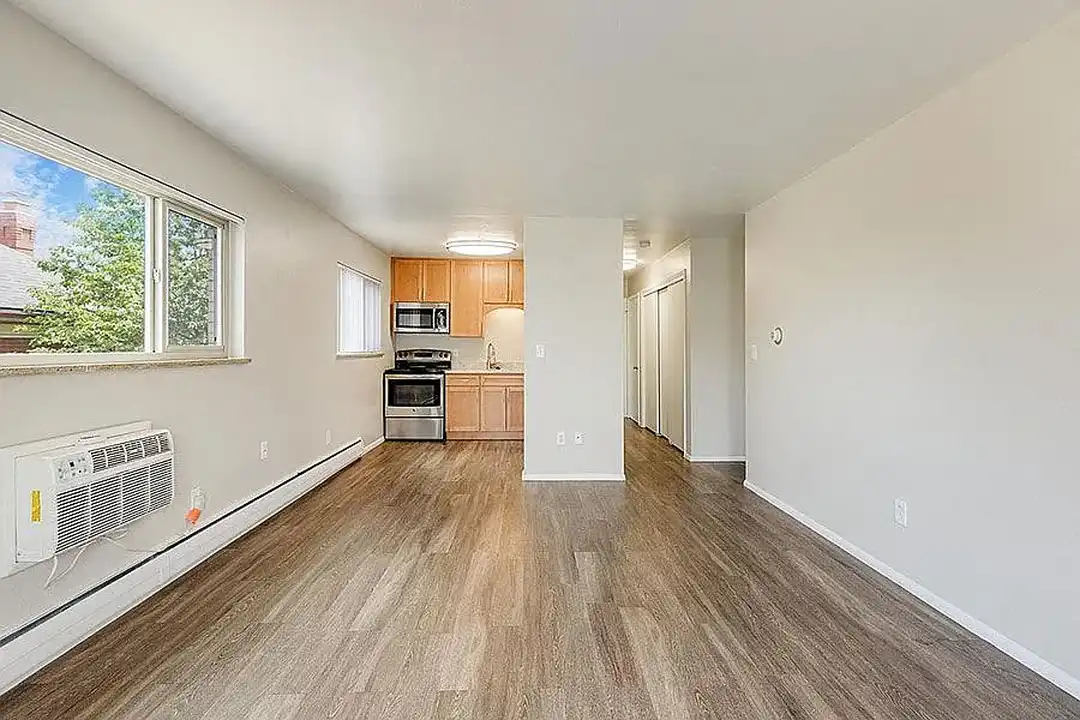 1120 & 1136 York - More