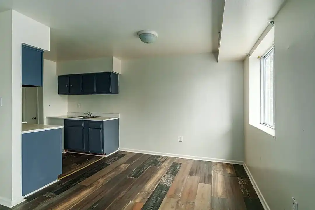 Harrison Court – photo 1 of 7