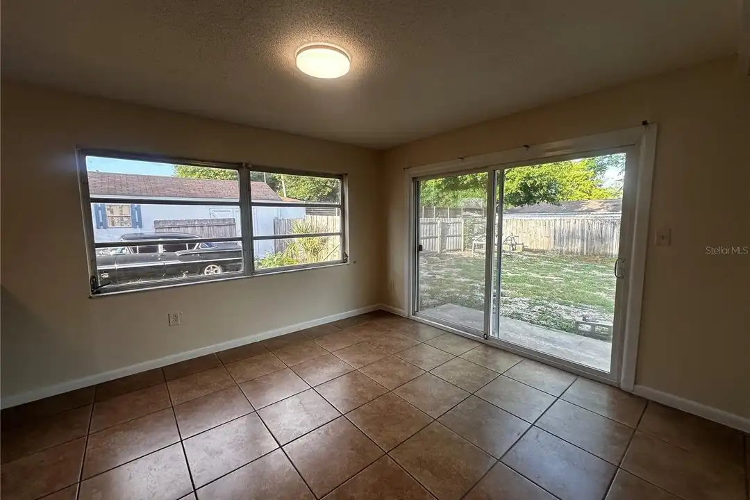 708 Bahia Cir - View 3