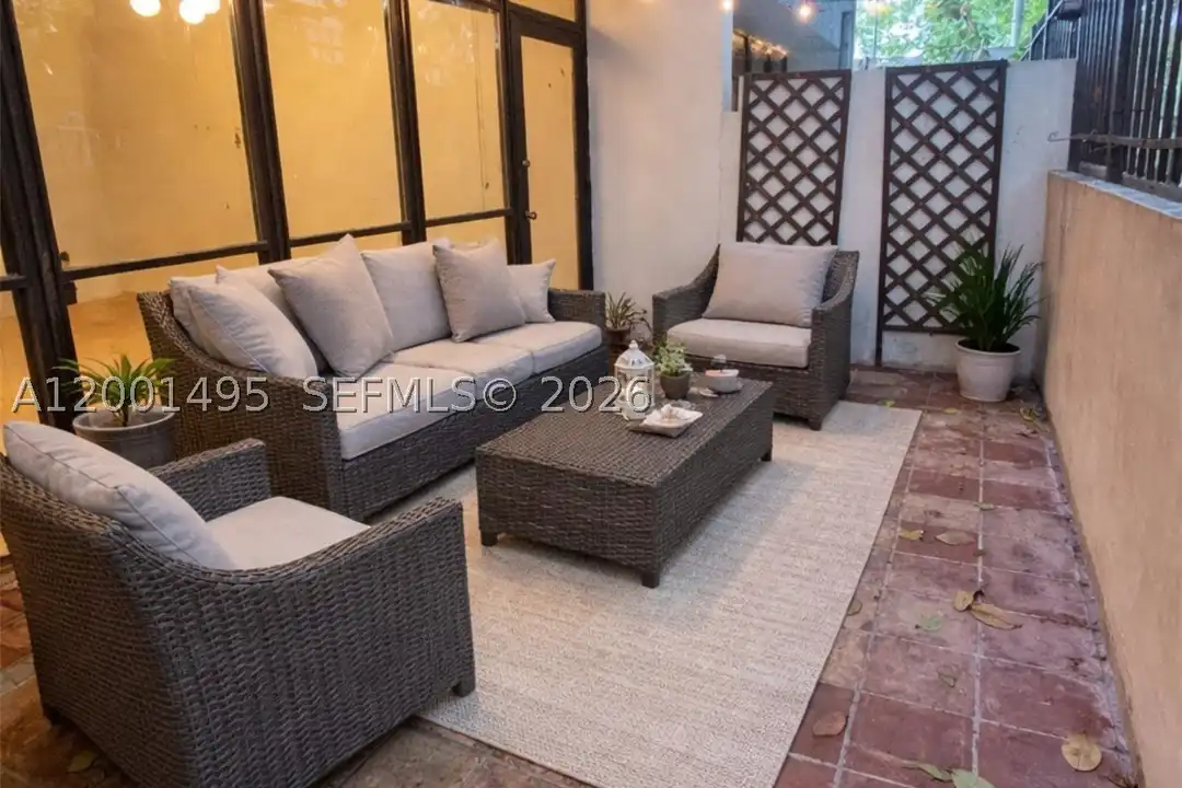 2666 Tigertail Ave #114 - View 6