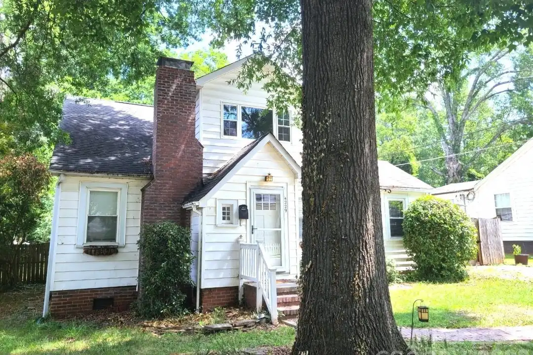 4229 Hiddenbrook Dr - View 2