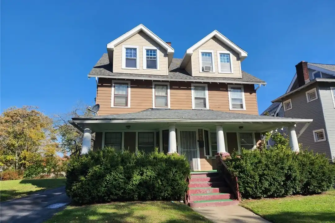 2859 Avondale Ave unit 2859 – photo 1