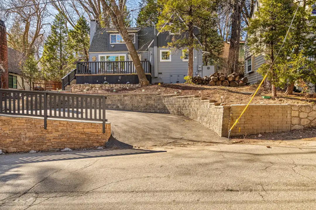 284 Walnut Dr – photo 1