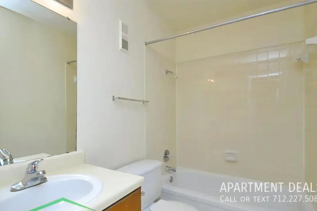 4106 Vista Rd - More