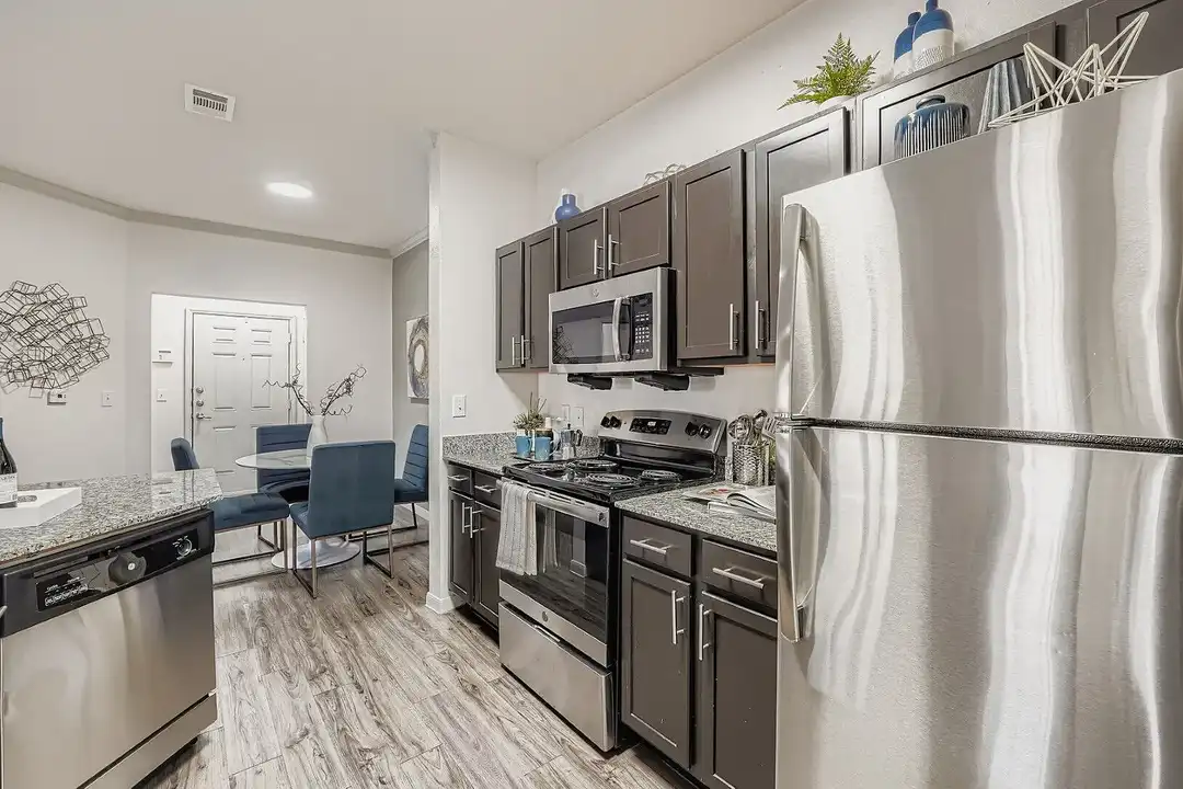 Ventana Plum Creek - View 2