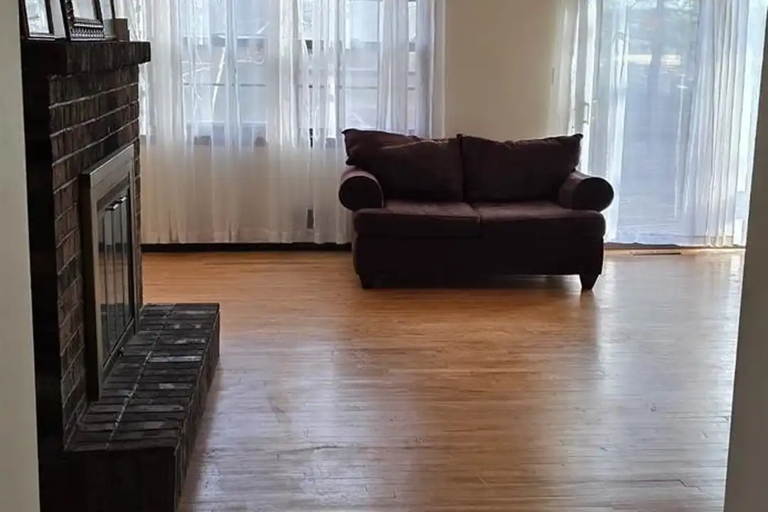78 Highview Dr - View 3