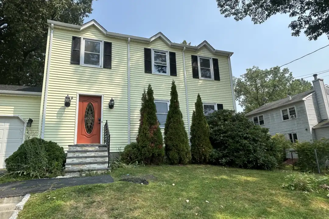 14 Normandy Dr – photo 1