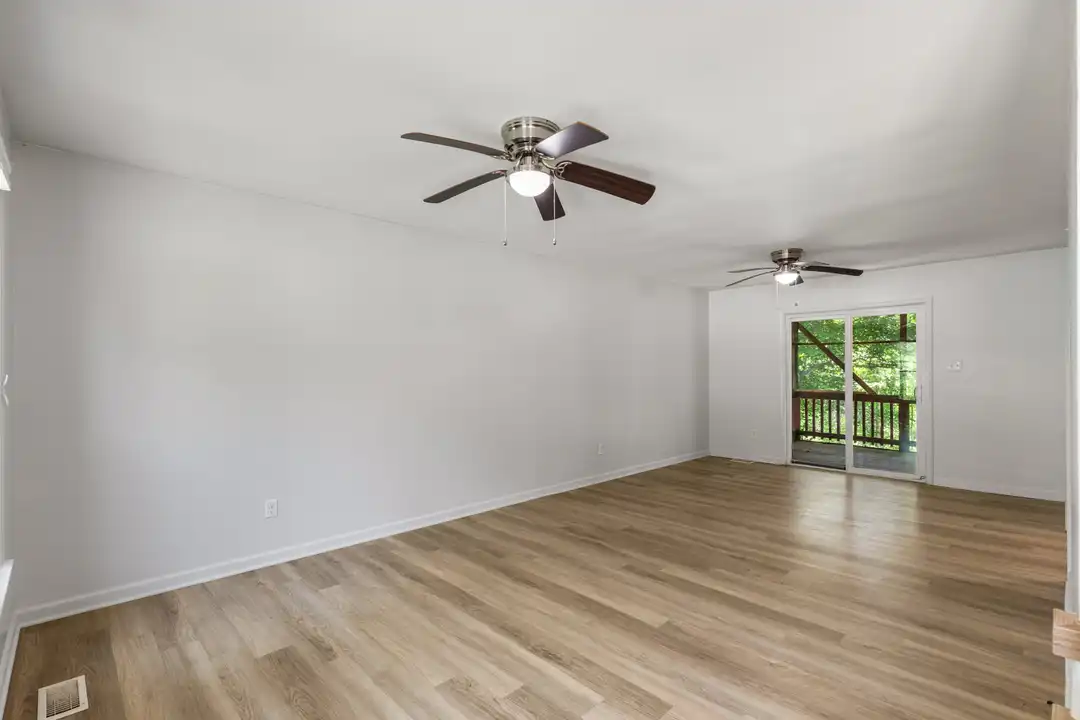 4001 London Dr - View 5