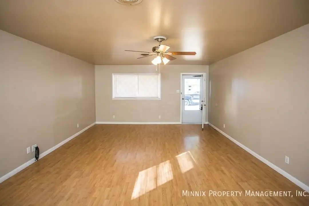 4425 31st St unit FS - View 3
