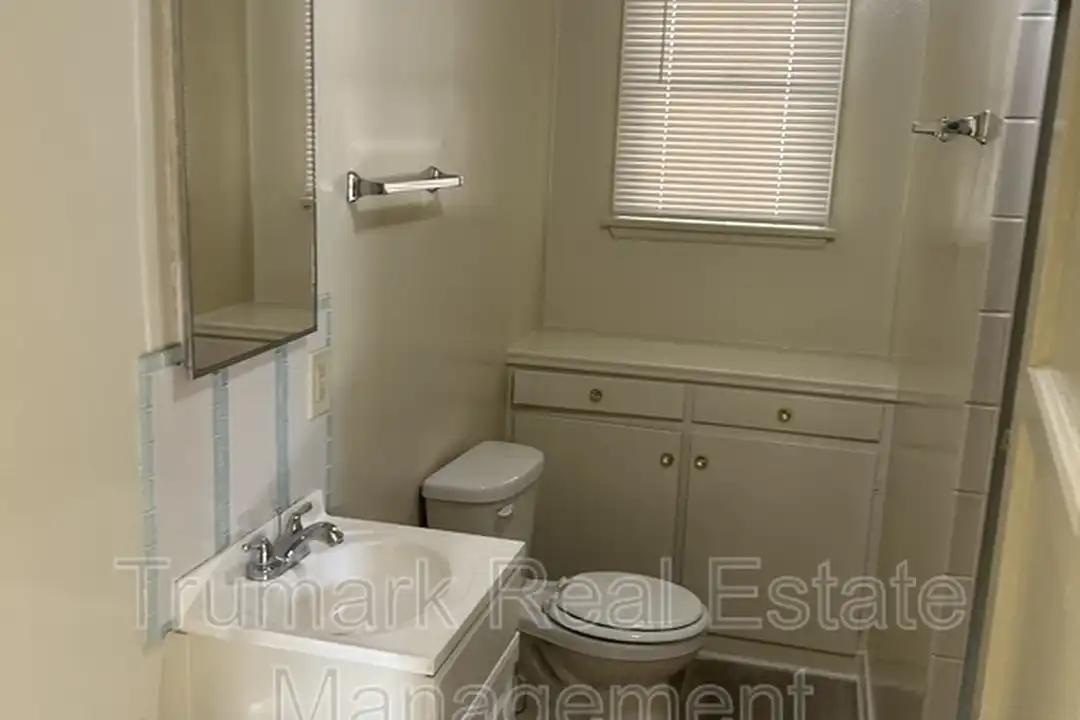 1451 E Broadway unit B - View 6