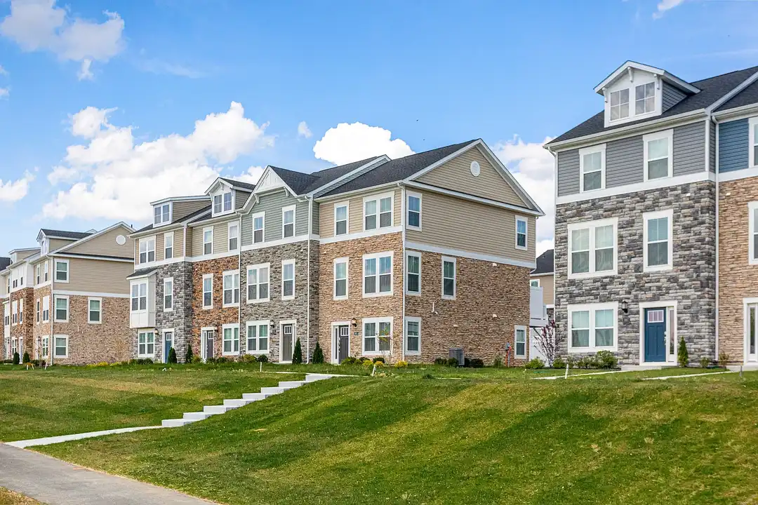 Highlands EVOLV Rental Townhomes – photo 1 of 30
