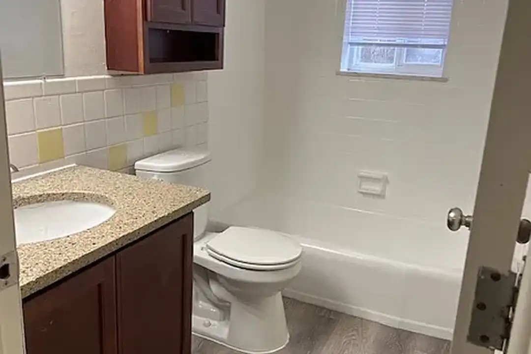 Arbor Hills Apartments – photo 1