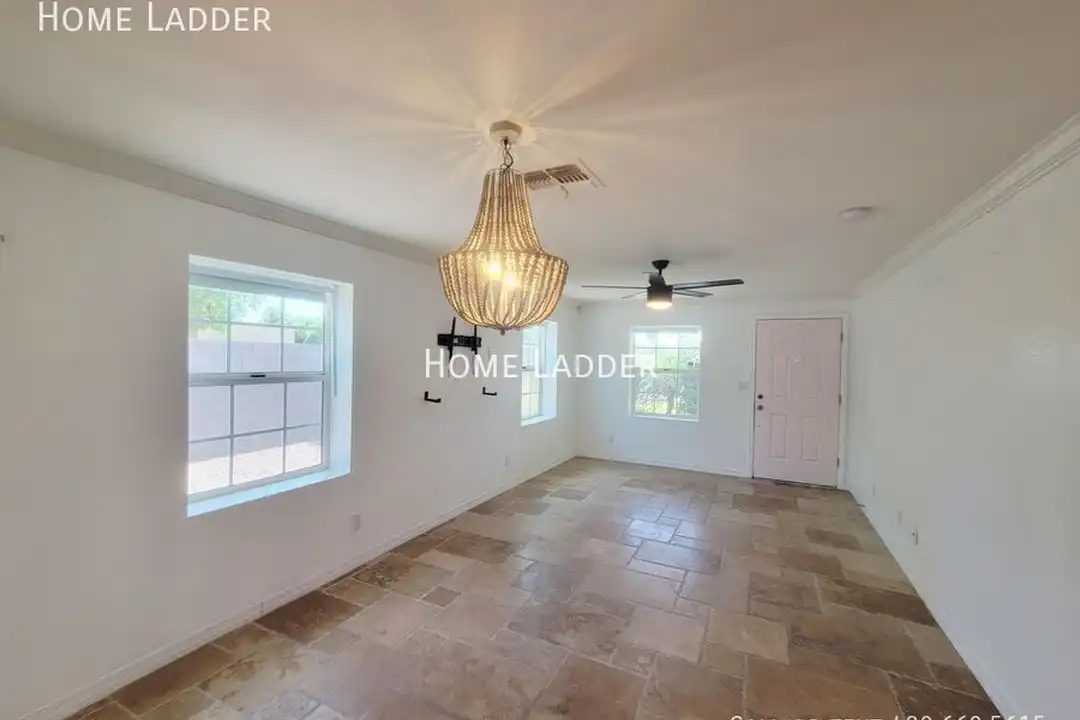 4201 N 19th St - View 5