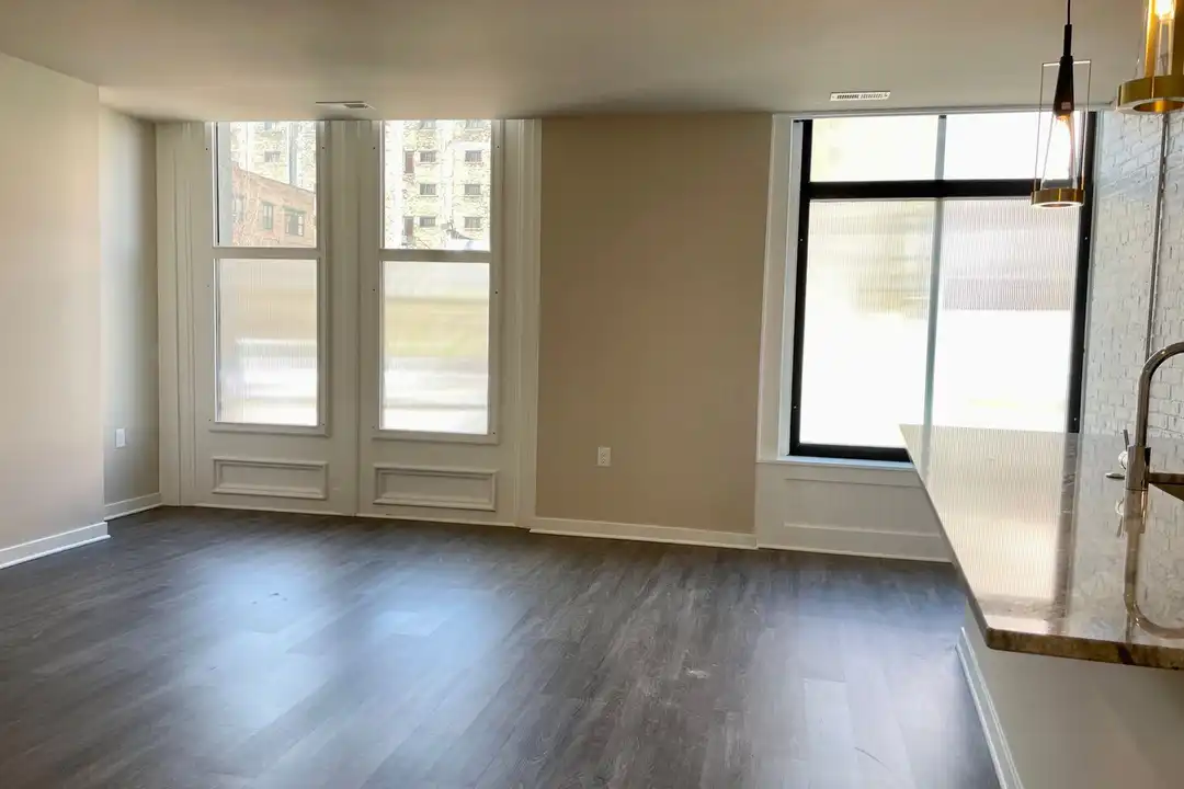 Apartment in Milwaukee - View 4