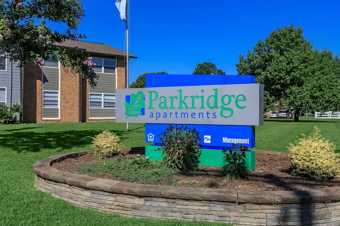 Parkridge Apartments - 1013 Townbranch Rd - Graham, NC | Rent.