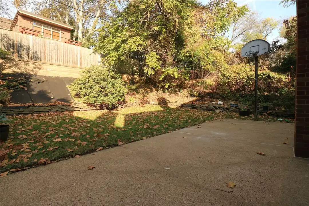 2570 Mt Royal Rd - View 4
