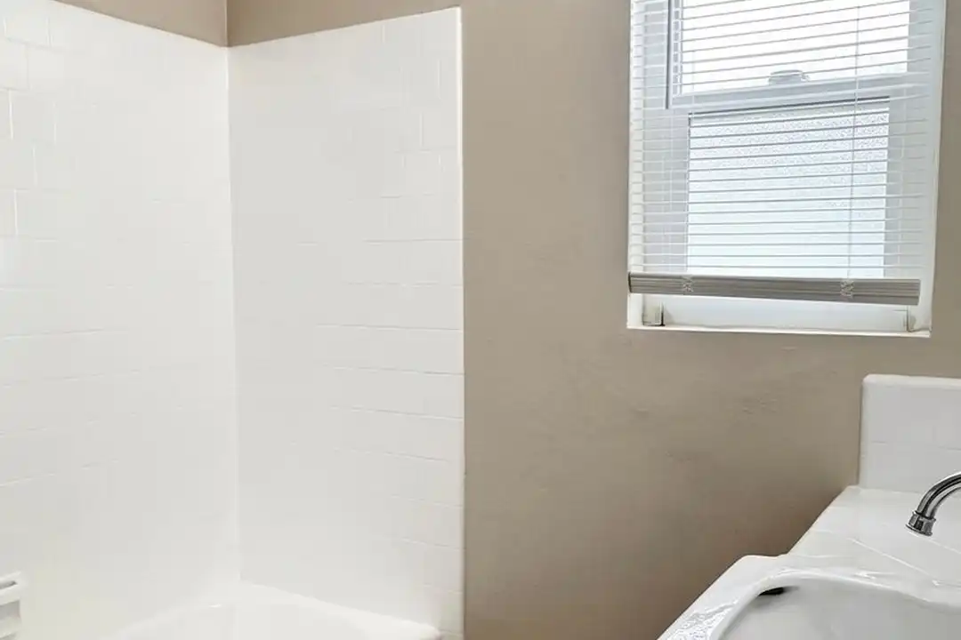 5960 Linden Ave unit #1 - More