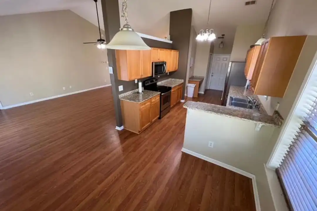 149 Southborough Ln - View 2