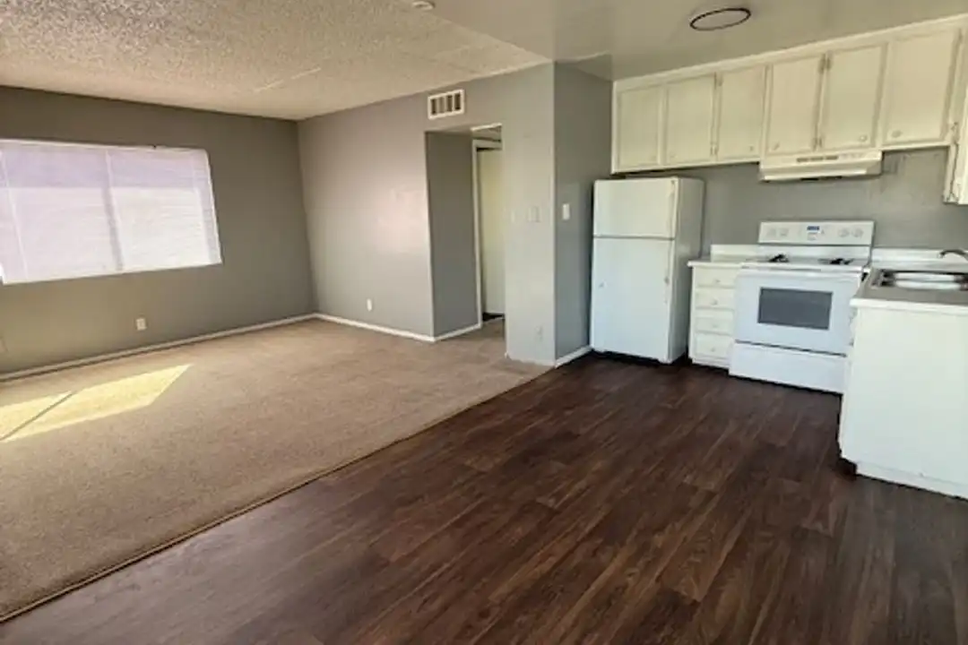 737 Lilly Ln unit 14C – photo 1