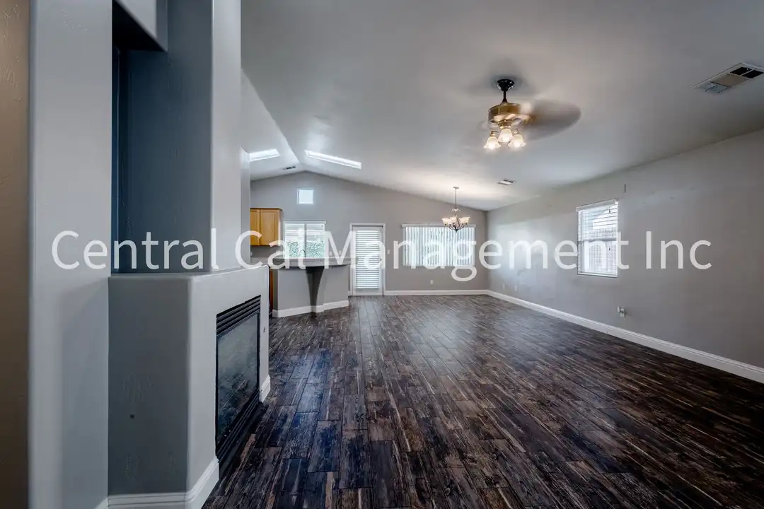 9912 Grand View Summit Dr - View 2