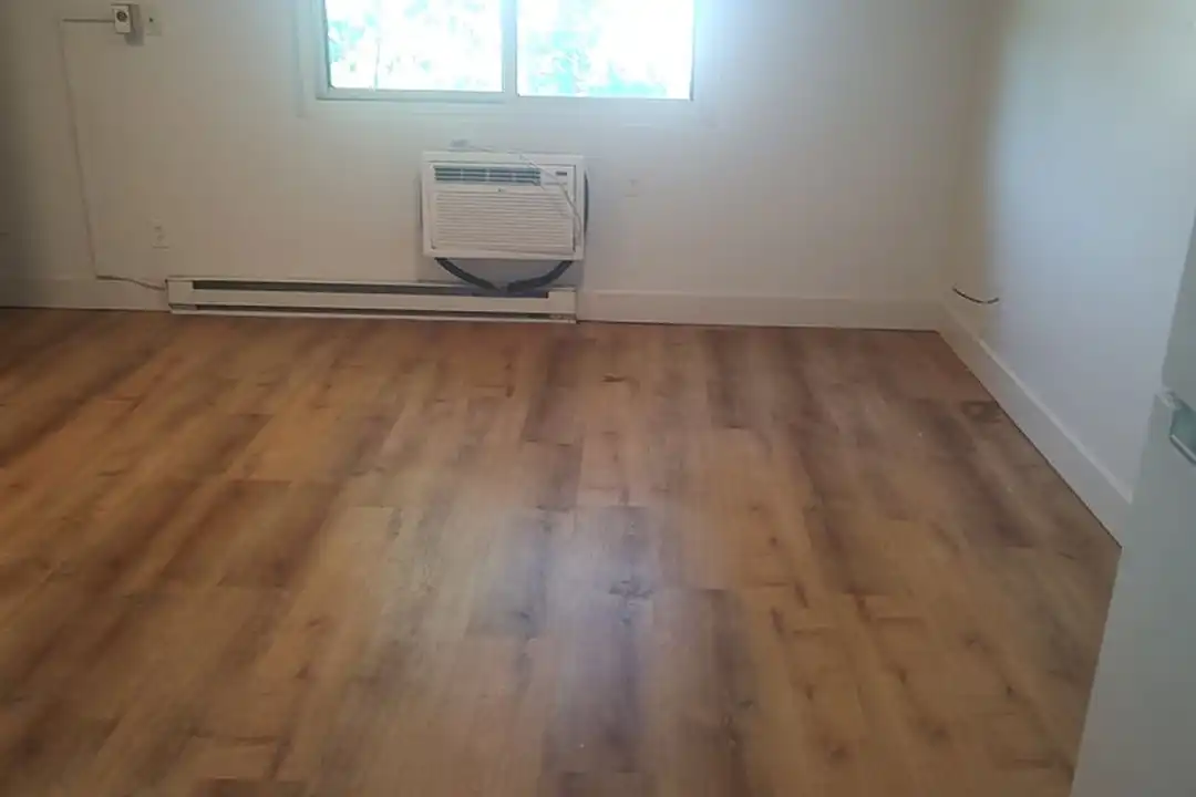 3710 Douglas Ave unit 104 – photo 1 of 3