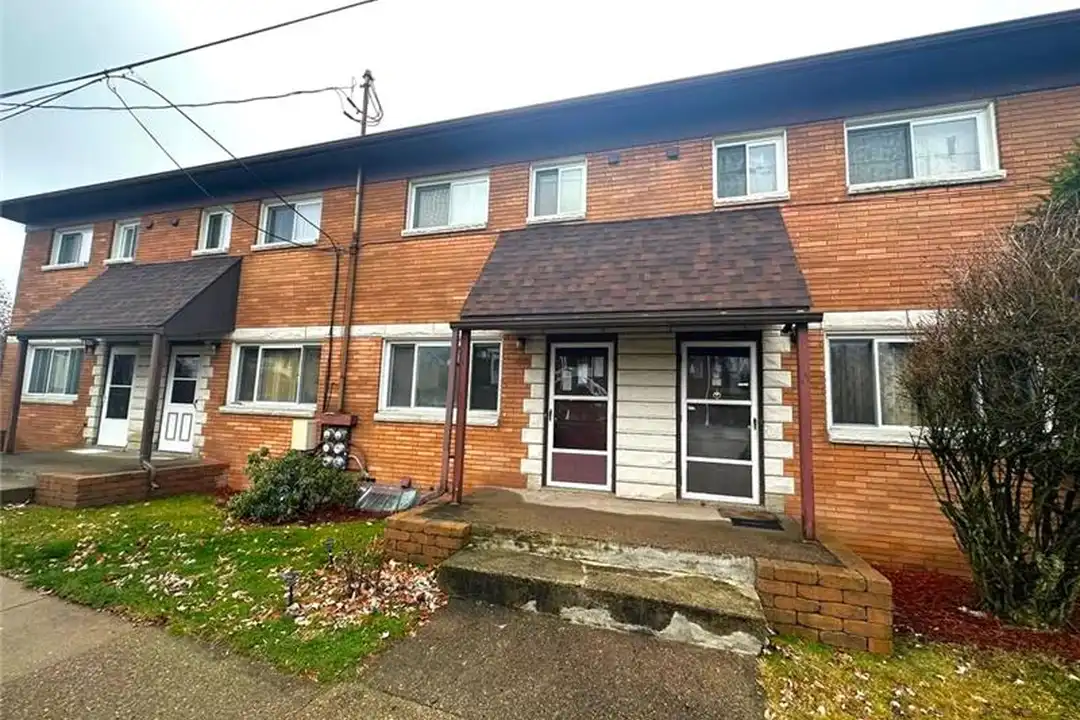 10 Highview Cir unit 9 – photo 1 of 7