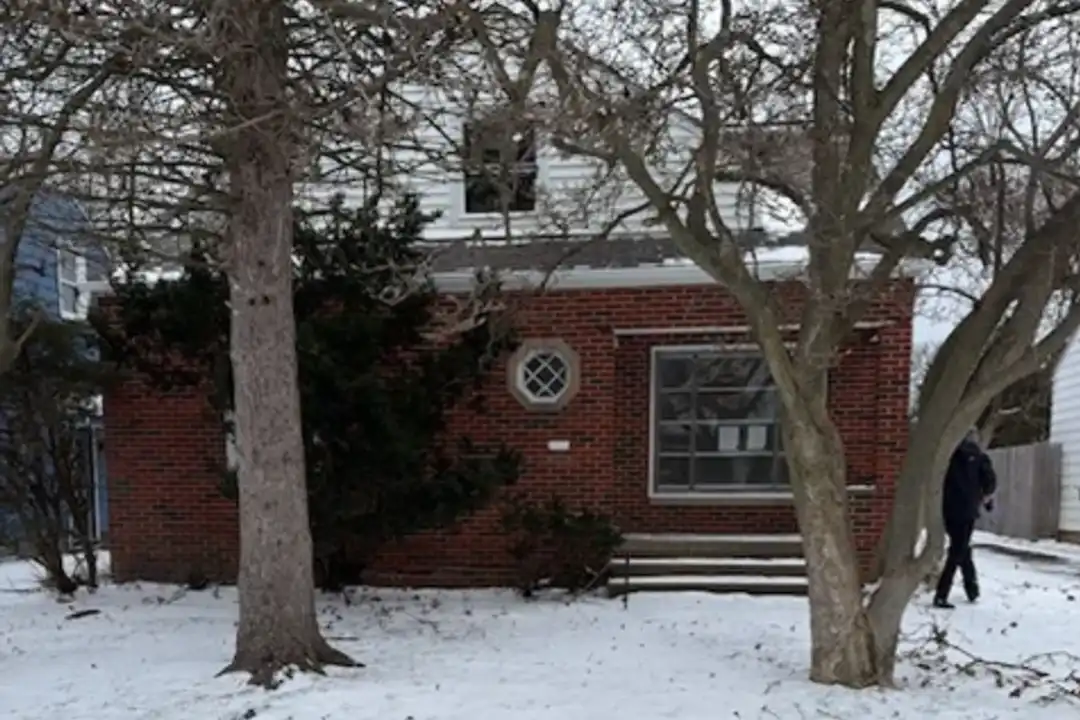 20215 Sunset Dr – photo 1