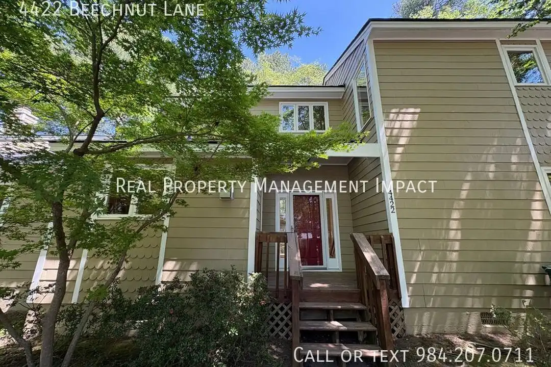 4422 Beechnut Ln - View 2