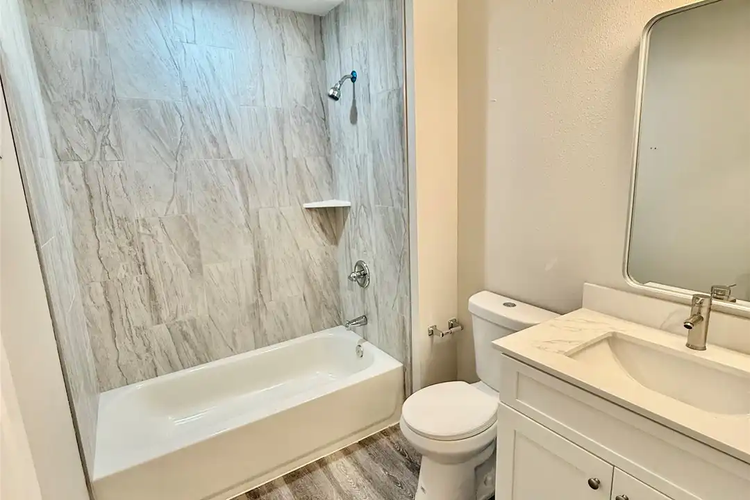 324 W Main St - View 4