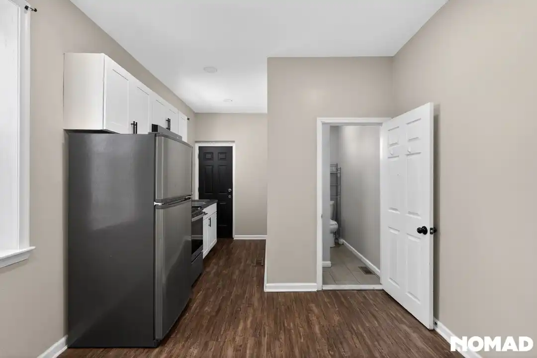 1321 N 60th St - More