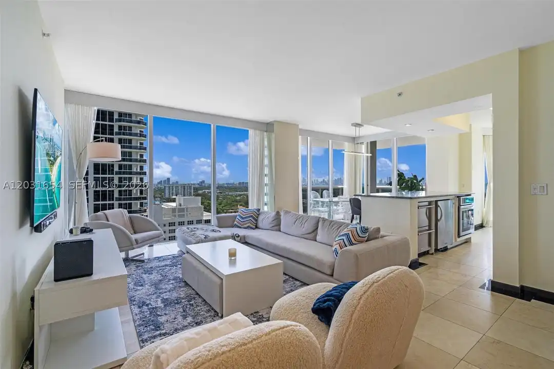 4779 Collins Ave #2305 - View 5