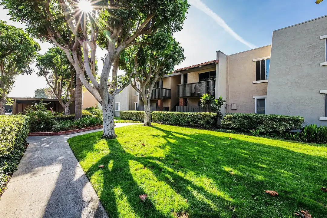 CASA GRANDE APARTMENT HOMES - View 6
