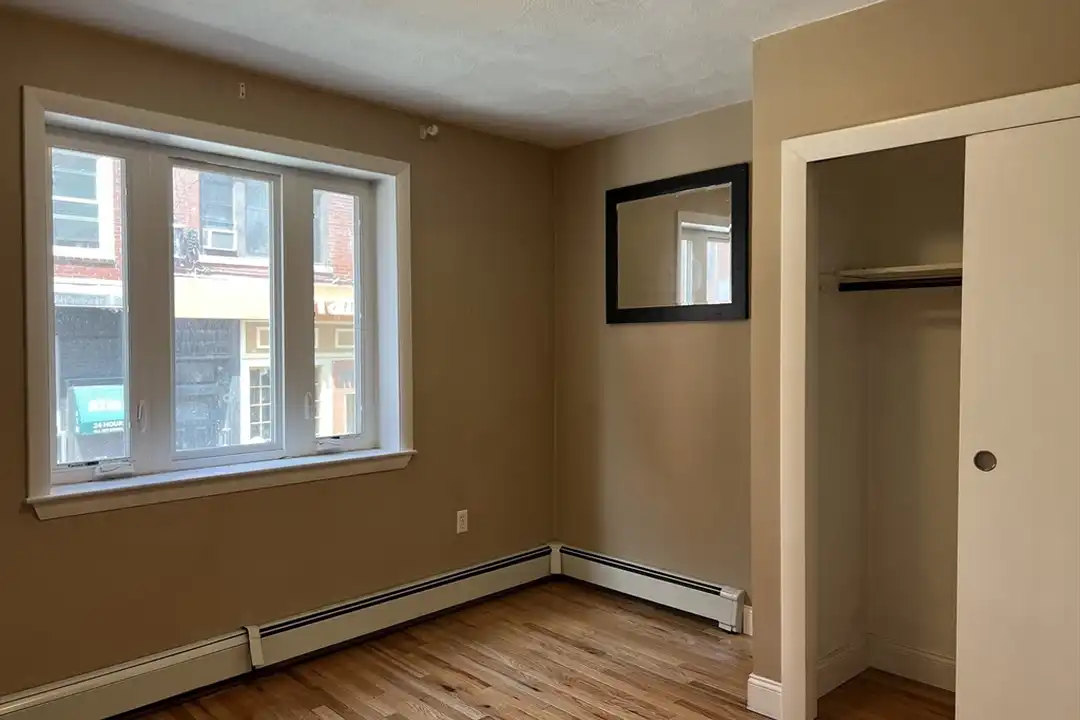 99 Salem St unit 1 - View 4