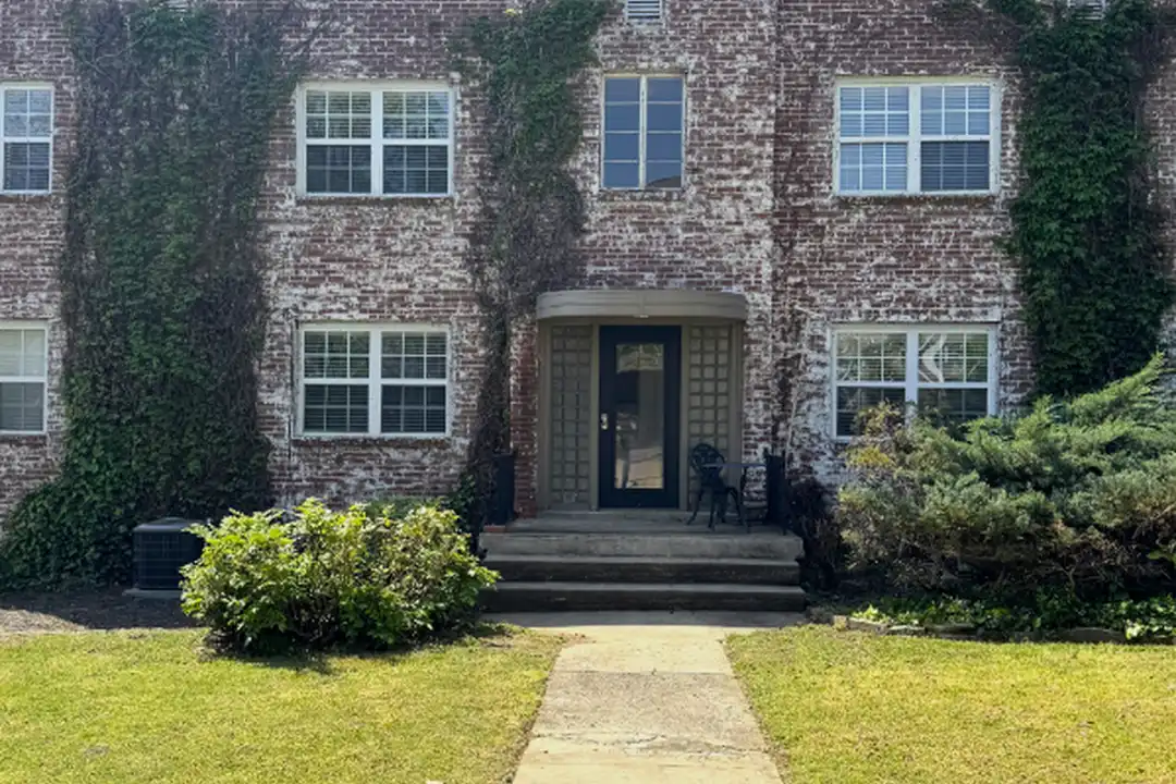 529 Whitham Ave - View 2