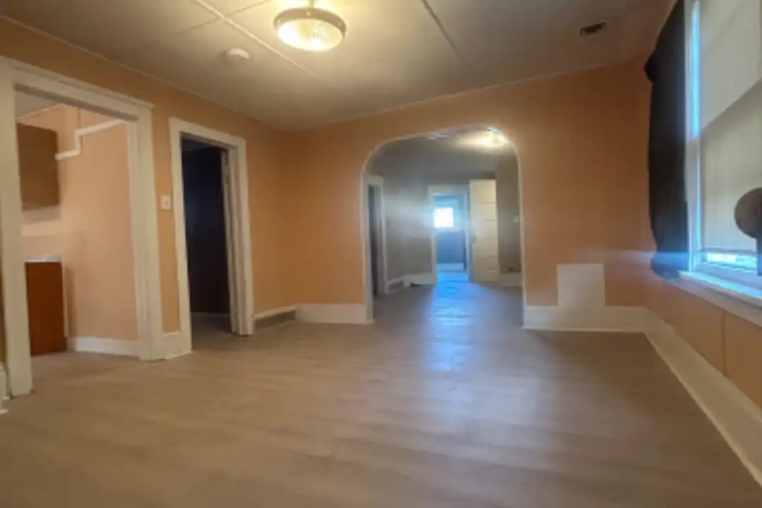 3304 E 55th St unit 2 – photo 1