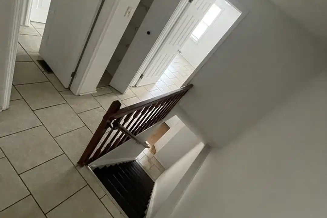 9424 Lexington Cir unit B - View 5