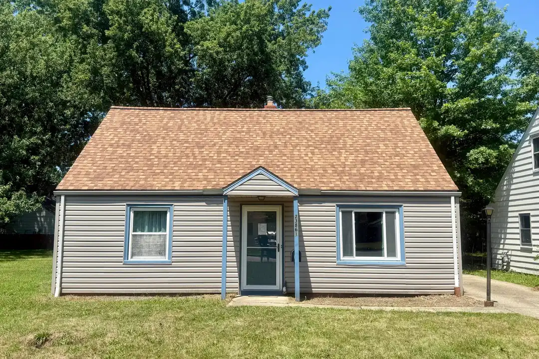 23861 Colbourne Rd – photo 1