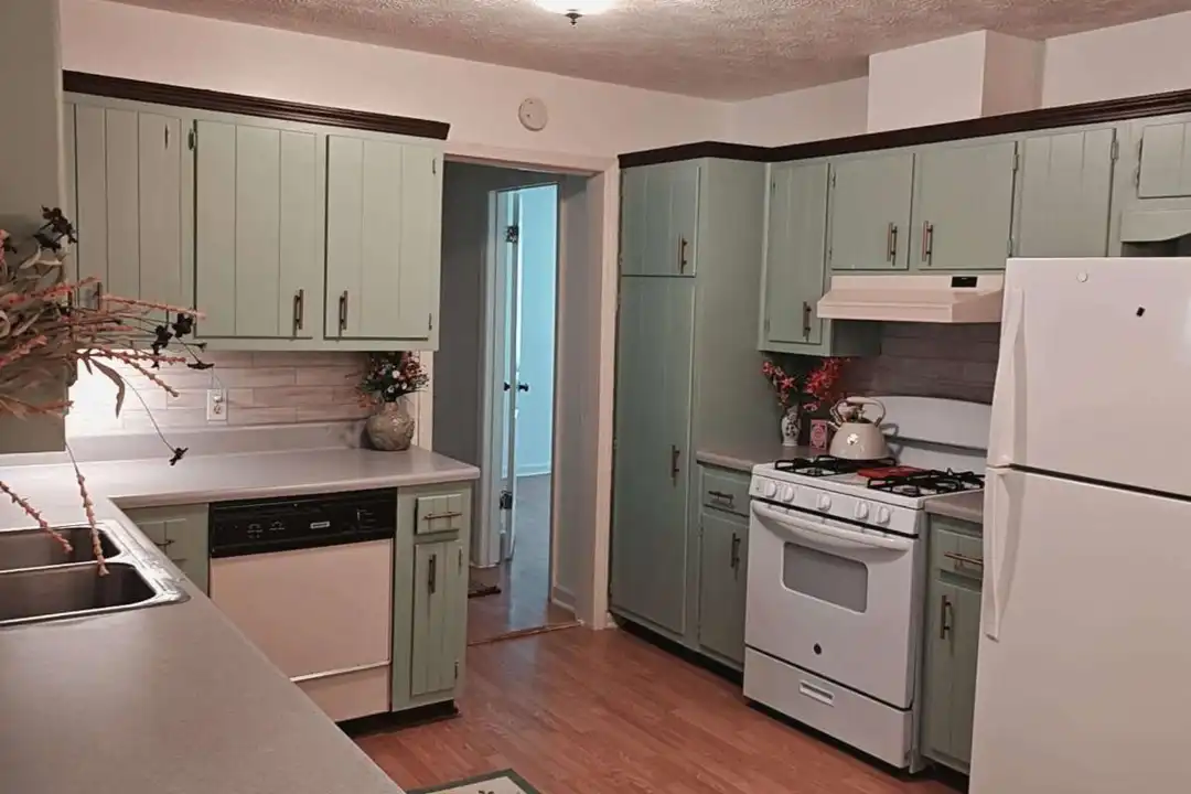4400 Winding Creek Dr - View 4
