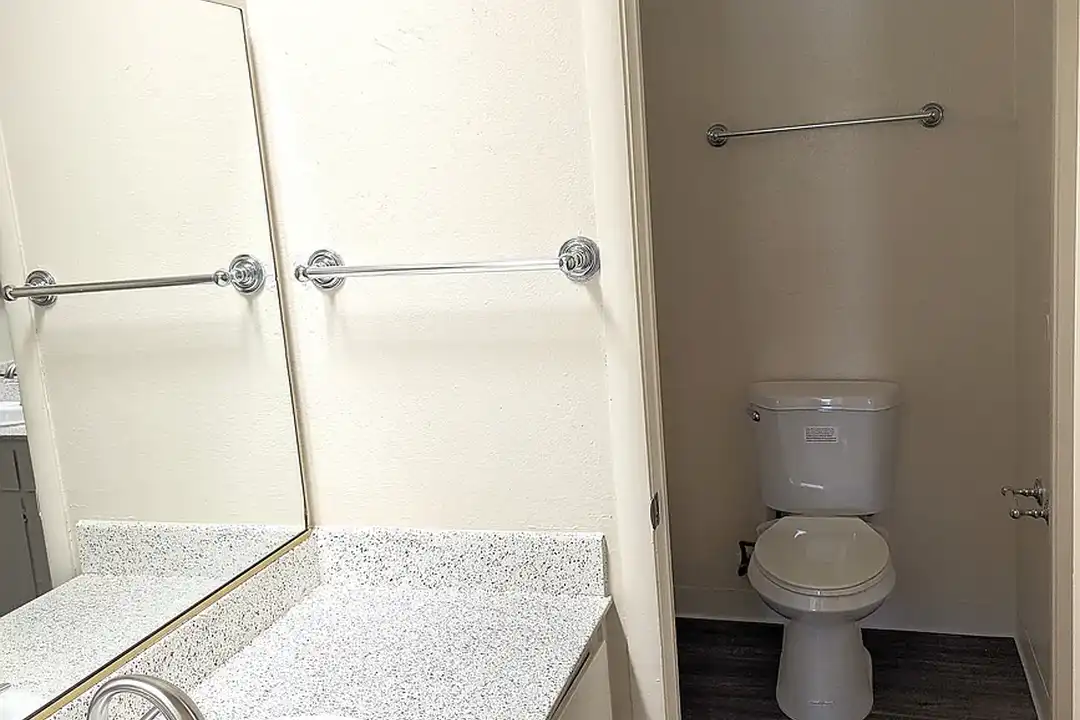 Willowcreek Apartments - View 5