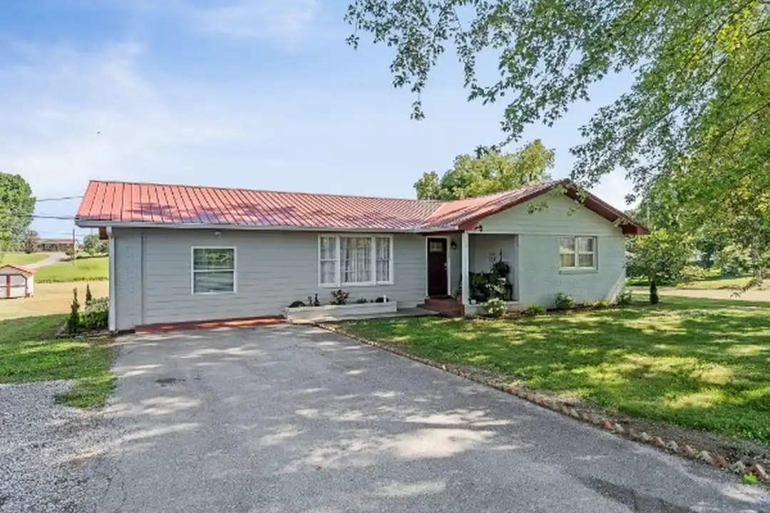 265 Maple Dr – photo 1 of 23