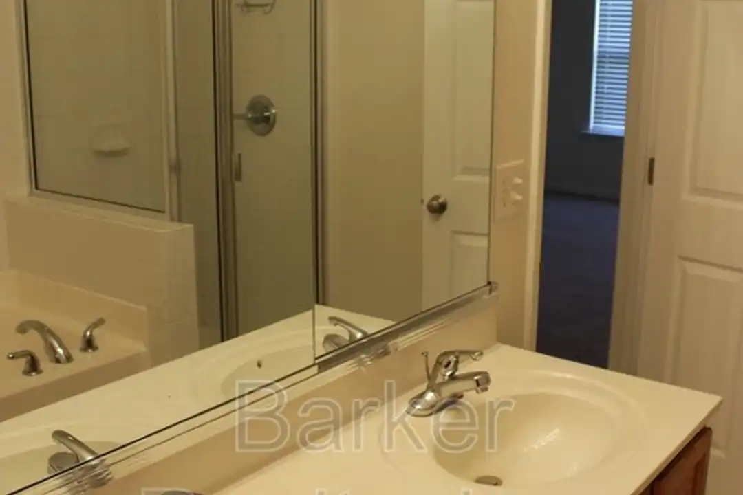 11711 Mezzanine Dr - View 6