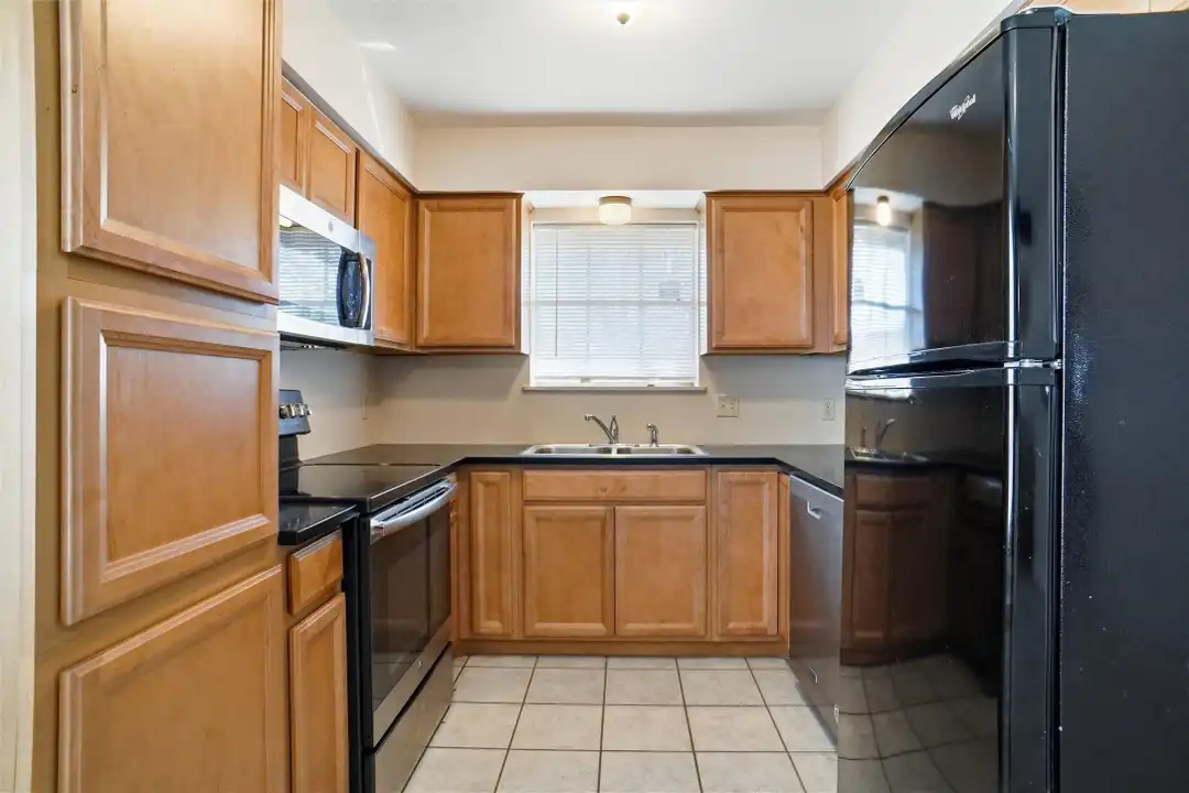 2318 Lindblad Ct - View 4