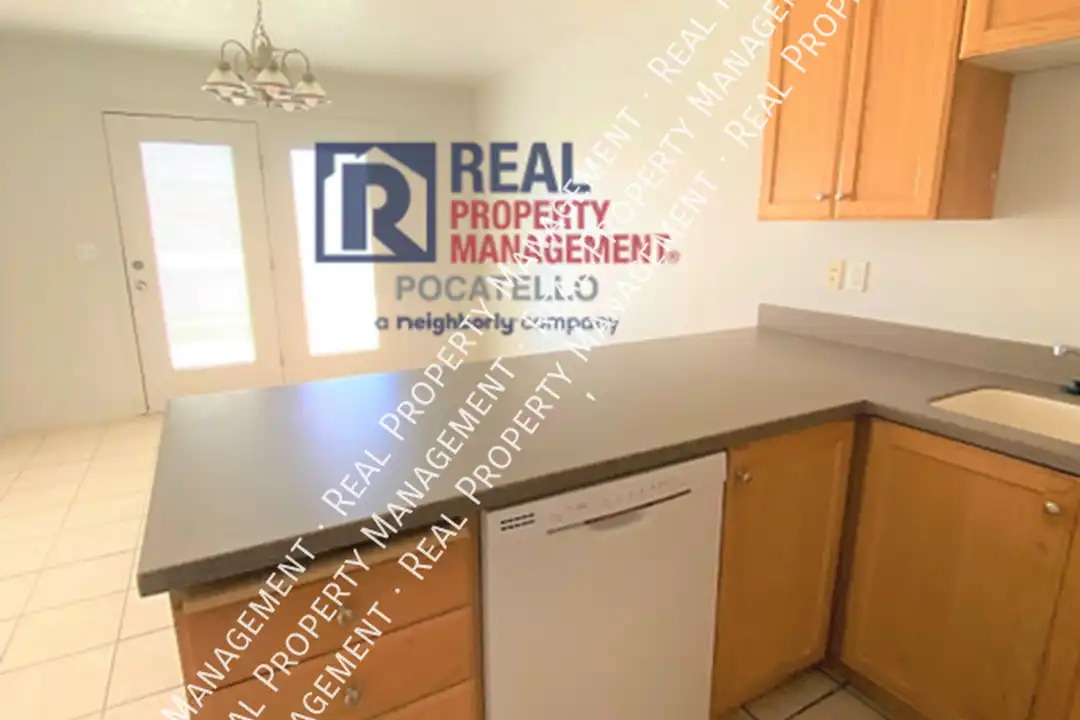 414 Pheasant Ridge Dr - View 4