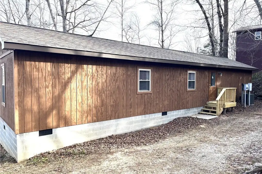 212 Whitewater Lake Rd – photo 1 of 9