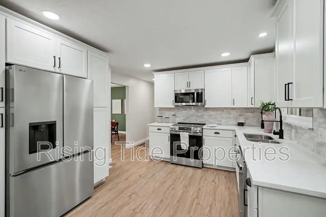 2569 Richmar Dr – photo 1