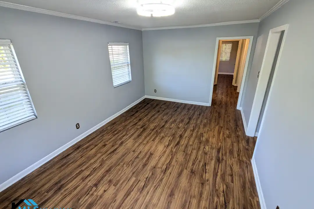 House in Durham - View 3